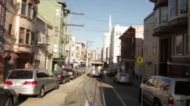 San Francisco içinde bir arabası arkasında sürüş.