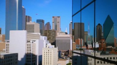 Dallas manzarası yansıması gökdelen