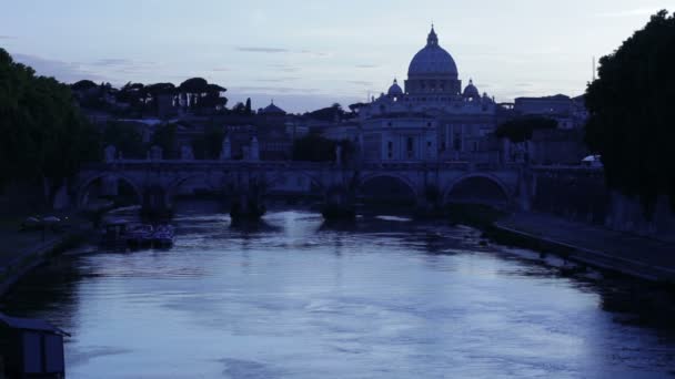 Ponte Sant'Angelo and Tiber in Rome — Stock Video