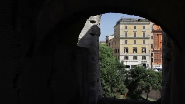 Вид на улицу из Колизея . — стоковое видео