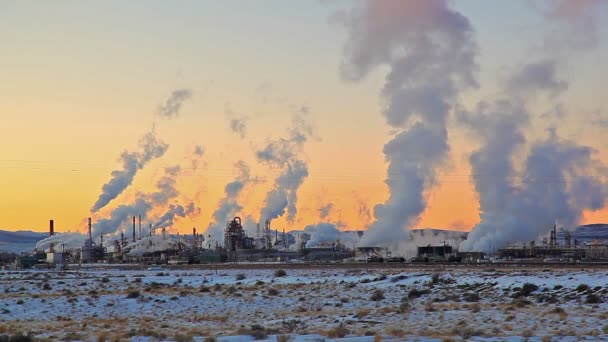 Smoke stacks in Wyoming — Stock Video