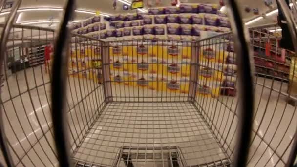 Супермаркет кошик їзди — стокове відео