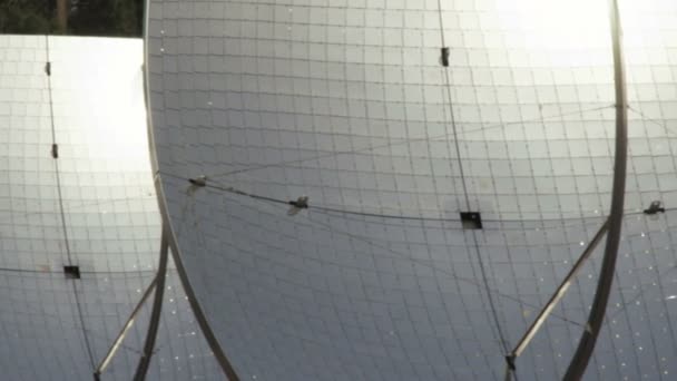 Panneaux solaires à la centrale solaire de Zenith — Video