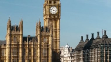 Londra'daki Westminster Bridge trafik