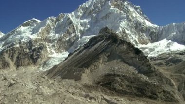 Önde gelen Himalaya tepe