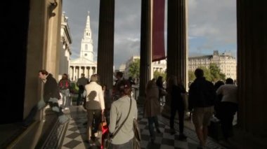 Londra'da trafalgar meydanında Ulusal Galeri