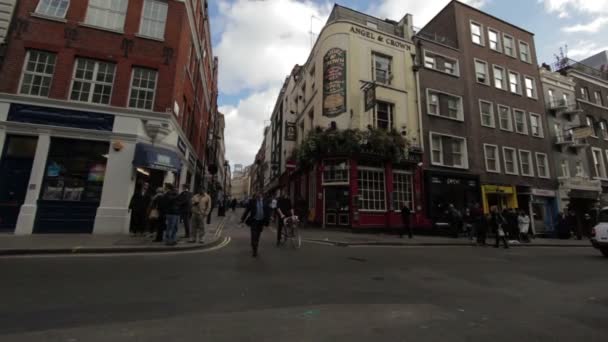 Upptagen street i London — Stockvideo