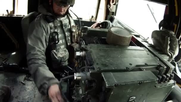 Karabin maszynowy artyleryjskie — Wideo stockowe