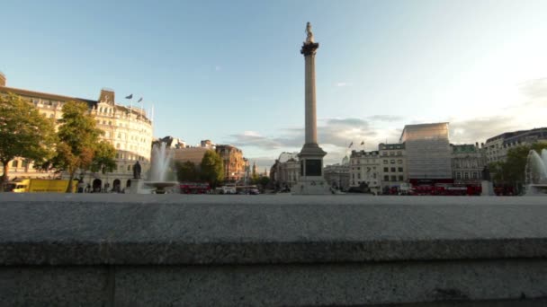 Trafalgar Square i London — Stockvideo