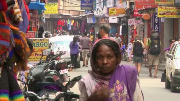 Непальский рынок в течение дня — стоковое видео
