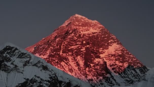 Monte Everest al atardecer — Vídeo de stock