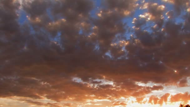 Kleurrijke wolken in Noord-Utah. — Stockvideo