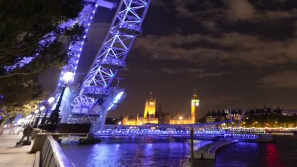 Occhio di Londra ruota panoramica e Big Ben — Video Stock