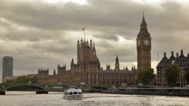 Big ben ile westminster abbey — Stok video