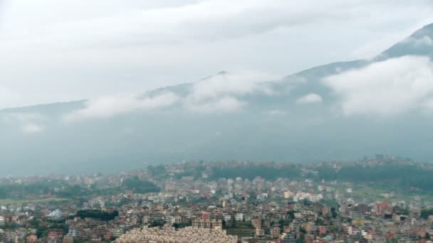 Panoramę miasta Katmandu i fontanny — Wideo stockowe