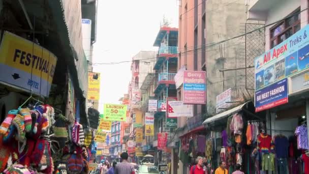 Непальский рынок в течение дня — стоковое видео