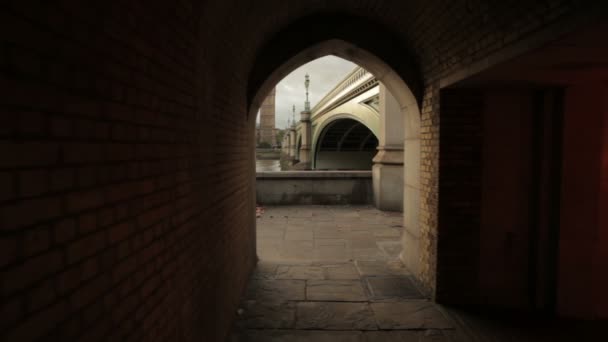 Big Ben z tunelu — Wideo stockowe