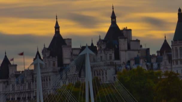 Victoria Embankment em Londres — Vídeo de Stock