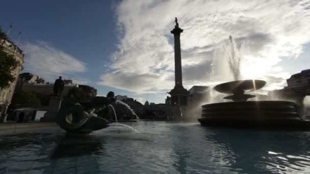 Lord Nelsons monument op Trafalgar Square — Stockvideo