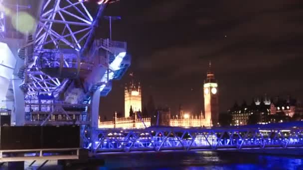 Occhio di Londra ruota panoramica e Big Ben — Video Stock