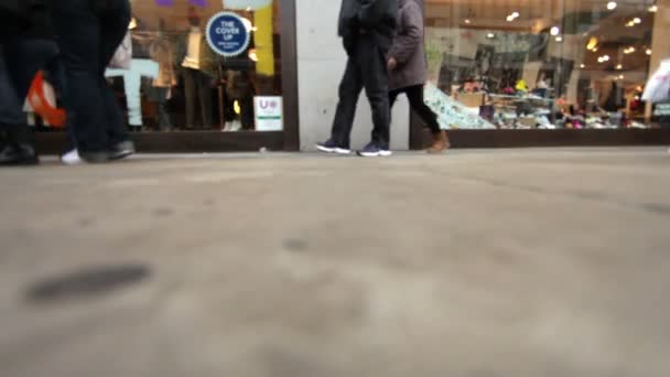 People walking on the streets — Stock Video