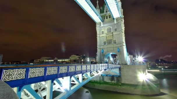 Time-lapse del Tower Bridge en Londres — Vídeo de stock
