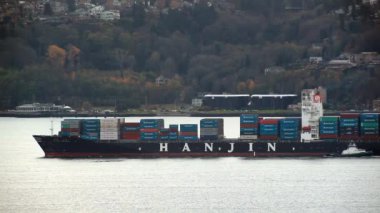 Statik orta frame ile olacak oceanliner görünümünü.