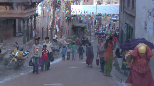 Utcai forgalom Katmanduban — Stock videók