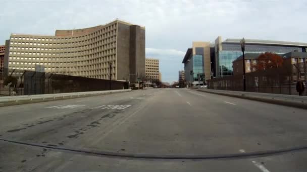 Berkendara menyusuri jalan di Washington DC — Stok Video
