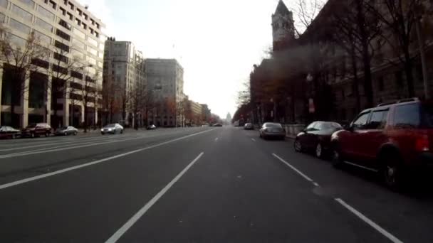 Ein Handschuss, der auf das Hauptstadtgebäude in Washington zufährt. — Stockvideo