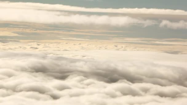 Красива ковдра хмар на небі . — стокове відео