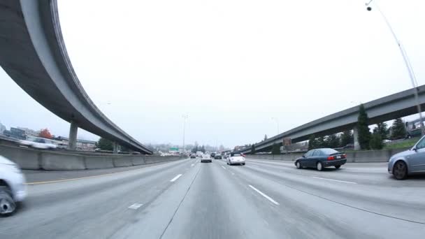 車の交通にシアトル I-5. — ストック動画