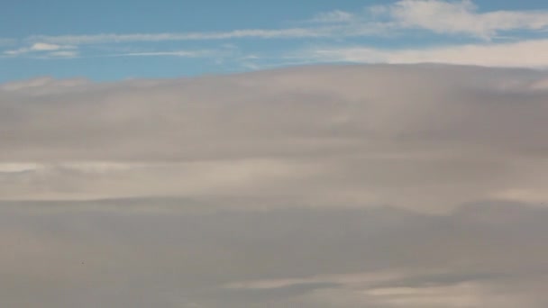 Nádherná mraky s modrou oblohou — Stock video
