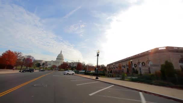 跟踪拍摄的一条通往美国国会大厦. — 图库视频影像