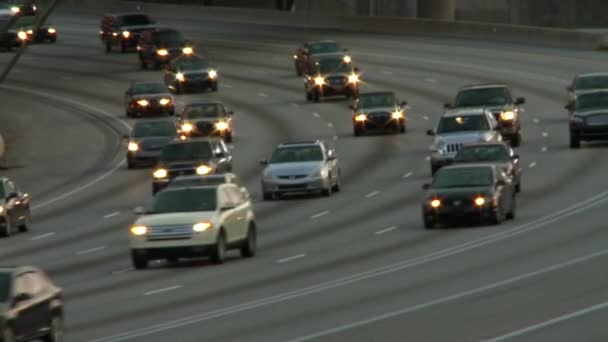 Atlanta, Georgia'da otoyolda araba ların statik çekimi. — Stok video