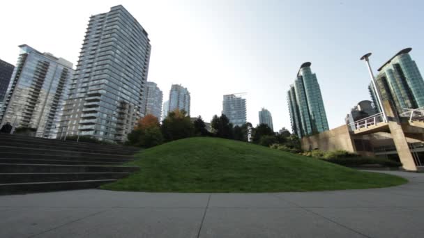 Dolly shot del Villaggio Olimpico di Vancouver Canada . — Video Stock