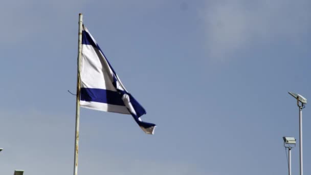 Israels flagga vajande i vinden i Israel — Stockvideo