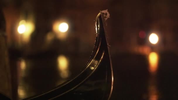 Bow of gondola at night — Stock Video