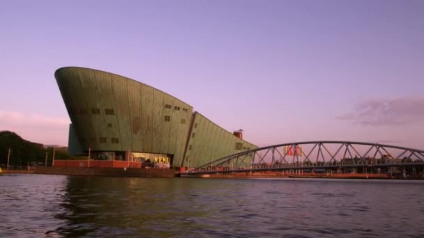 Снимок гавани в Амстердаме — стоковое видео