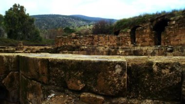 İsrail'de bir yamaçta antik tonozlar