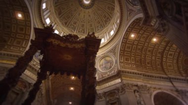 St Peter's tavan görüntülerini pan