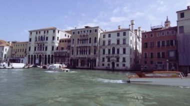 Grand Canal motorlu teknelerin görüntüleri hızlandırılmış