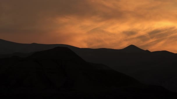 云由日落射击在以色列点燃的全景 — 图库视频影像