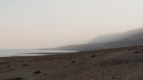 Nevoeiro nas margens do mar da Galileia — Vídeo de Stock