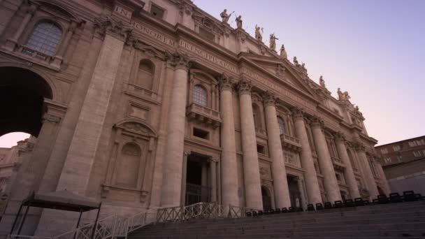 Ingresso alla Basilica di San Pietro — Video Stock