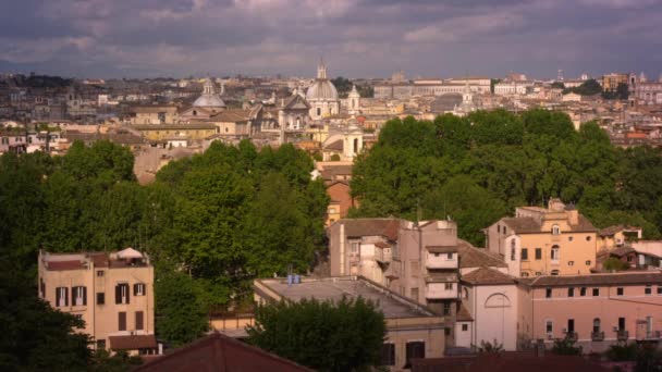 Πανοραμικό στιγμιότυπο της Ρώμης στον ορίζοντα — Αρχείο Βίντεο