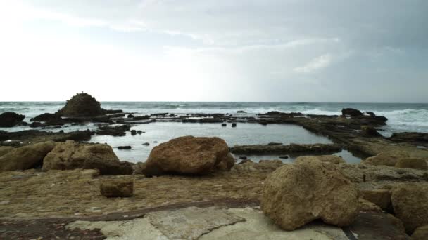 Royalty Free Stock Video Footage of sea overcoming ruins shot in Israel — Stock Video