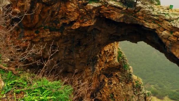 Adamit 公園の洞窟のアーチ — ストック動画