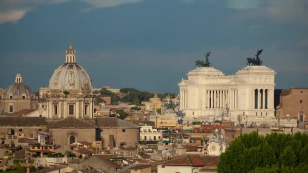 Tempo-lapso do Vittoriano e Santo Andrea della Valle . — Vídeo de Stock