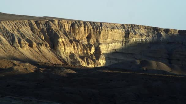 Shadowy desert landscape in Israel — Stock Video